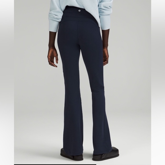 Lululemon Groove Navy Super-High-Rise Flared Pant Size 0 31” inseam - Picture 4 of 7
